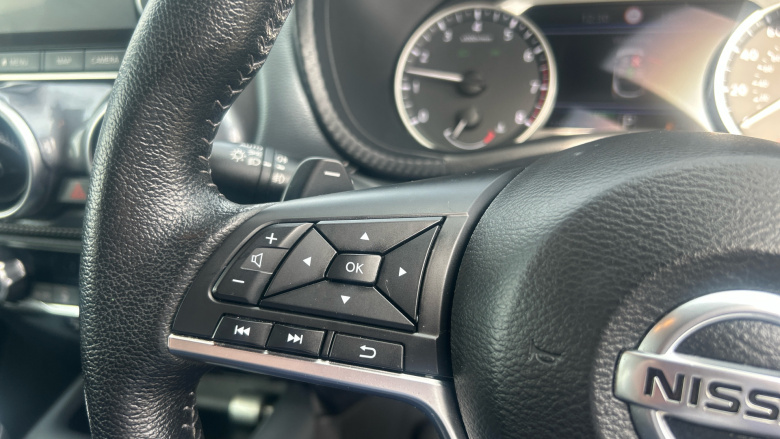 Nissan Juke 1.0 DiG-T N-Connecta 5dr DCT Petrol Hatchback